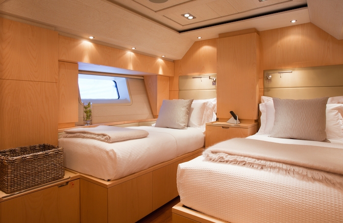 Luxury Crewed Sailing Yacht BELLA RAGAZZA photo 7