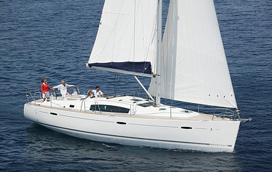 Bareboat Sailing Yacht Beneteau 43