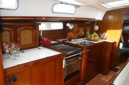 Bareboat Sailing Yacht Beneteau 463 photo 3