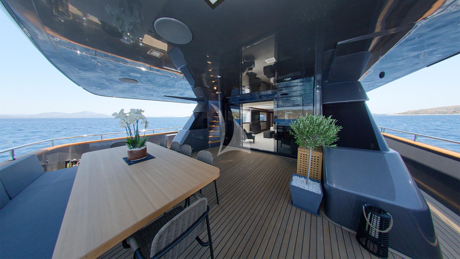 Luxury Crewed Motor Yacht NOEMA photo 6