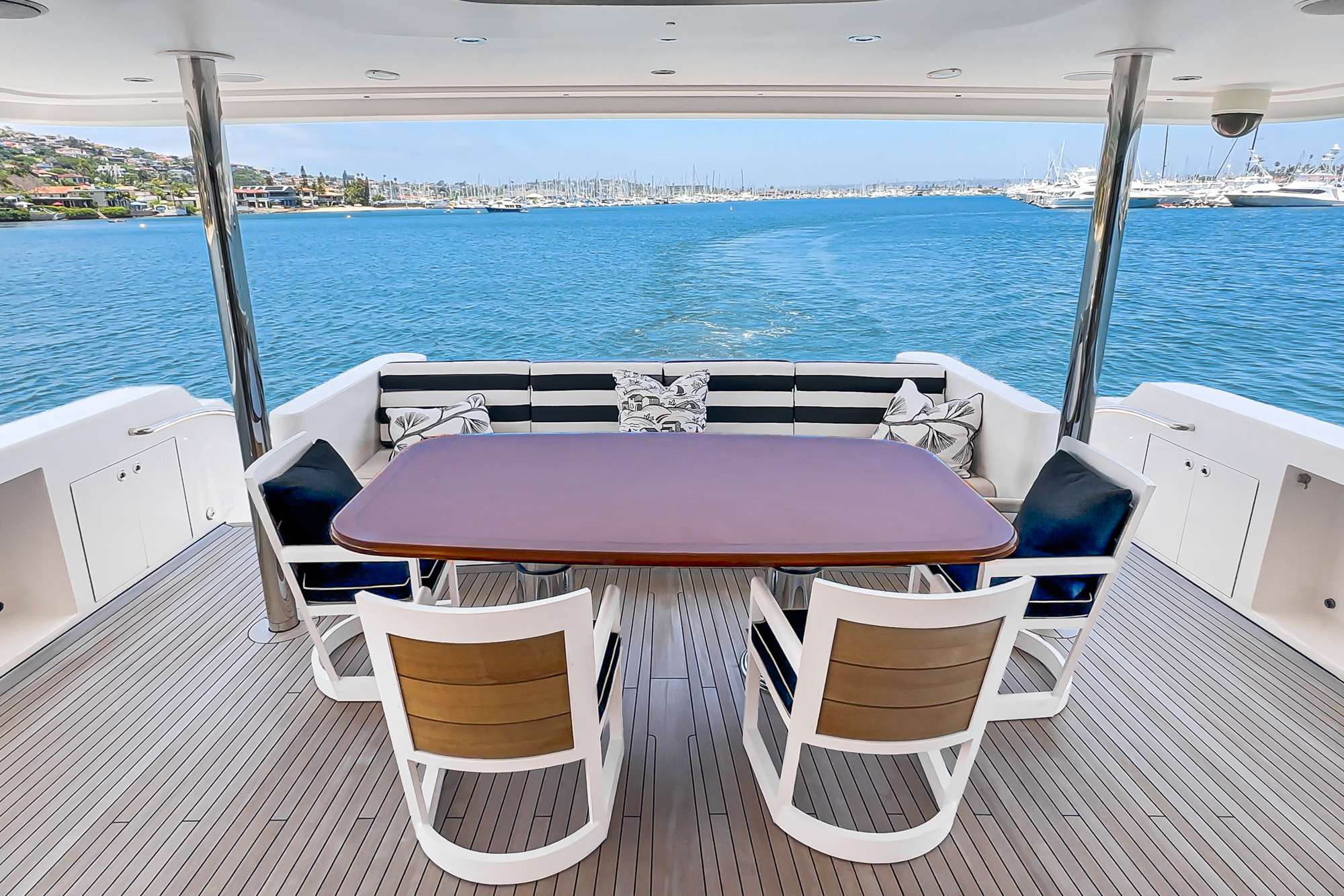 Luxury Crewed Motor Yacht BETH ANN photo 3