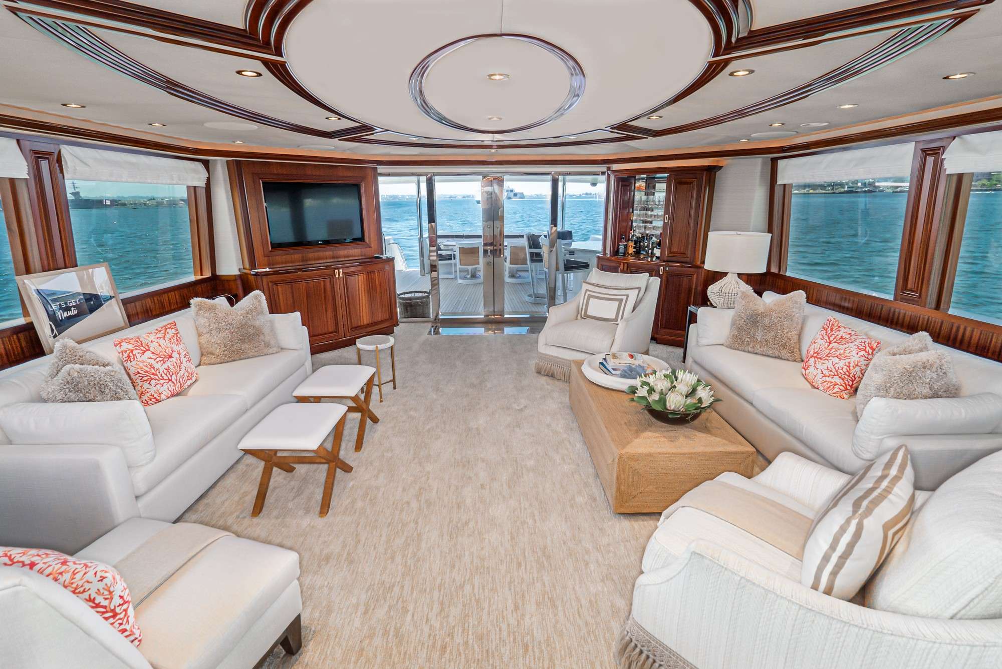 Luxury Crewed Motor Yacht BETH ANN photo 7