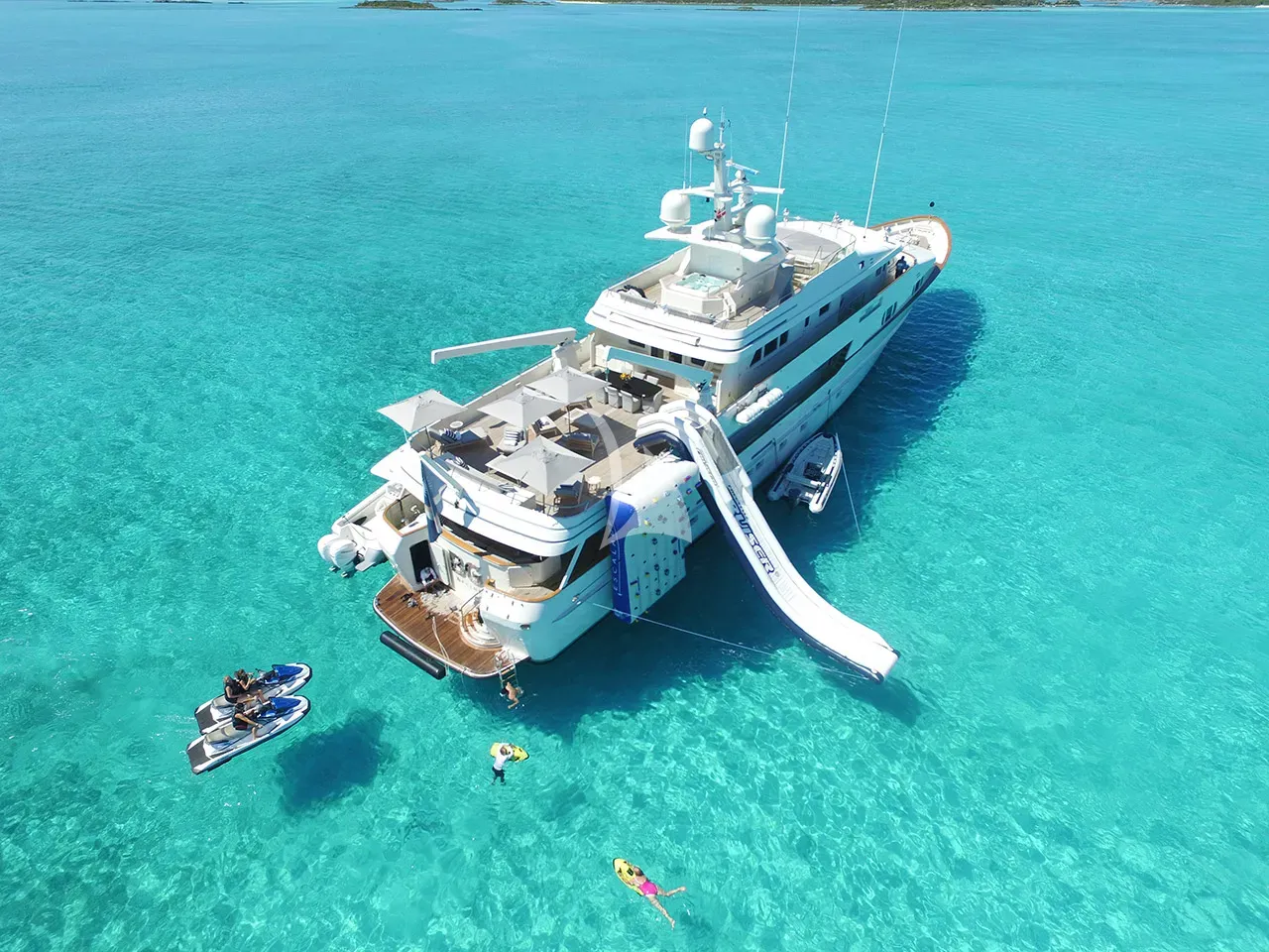 Luxury Crewed Motor Yacht BG photo 5