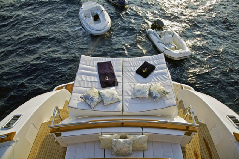 Luxury Crewed Motor Yacht BIANCA photo 7