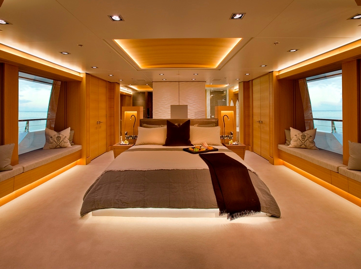 Luxury Crewed Motor Yacht BIG FISH photo 5