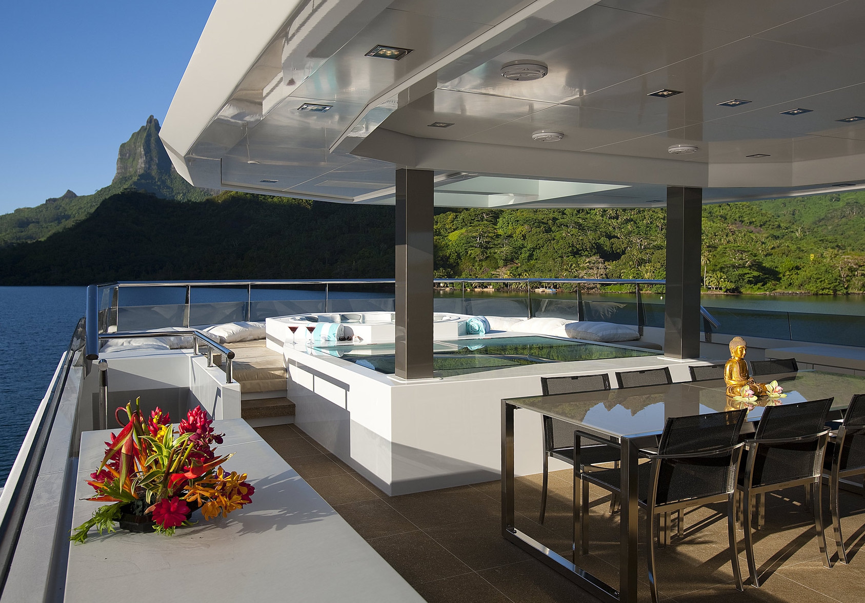 Luxury Crewed Motor Yacht BIG FISH photo 8