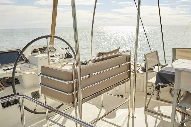 Crewed Catamaran BIG GANI photo 6