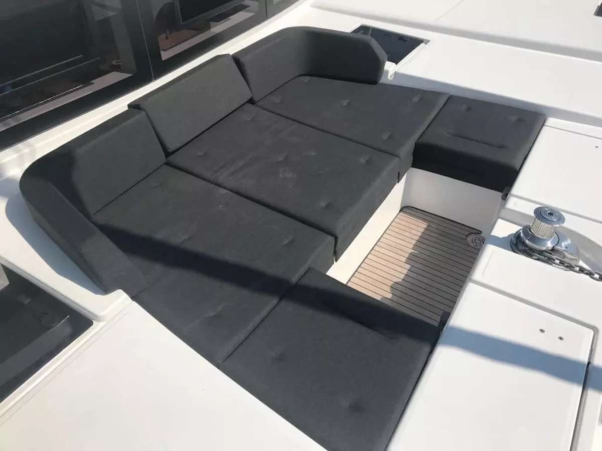 Crewed Catamaran BIG MAMA photo 3