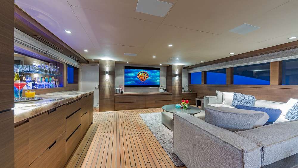 Luxury Crewed Motor Yacht BIG SKY photo 8