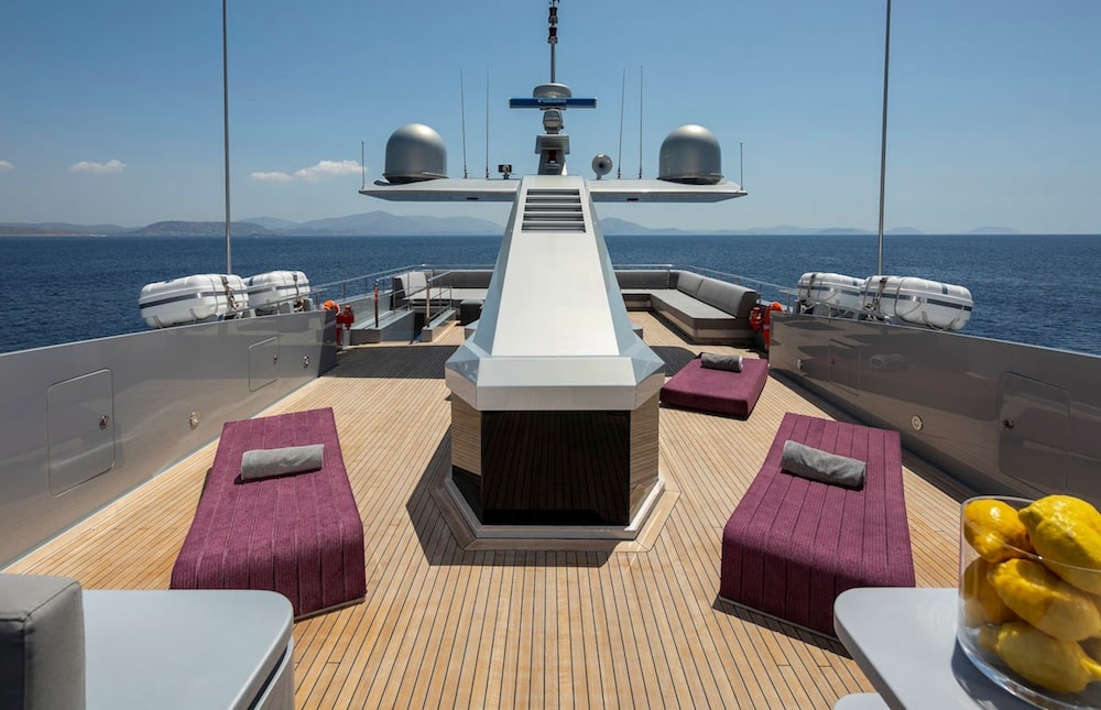 Luxury Crewed Motor Yacht BILLA photo 3