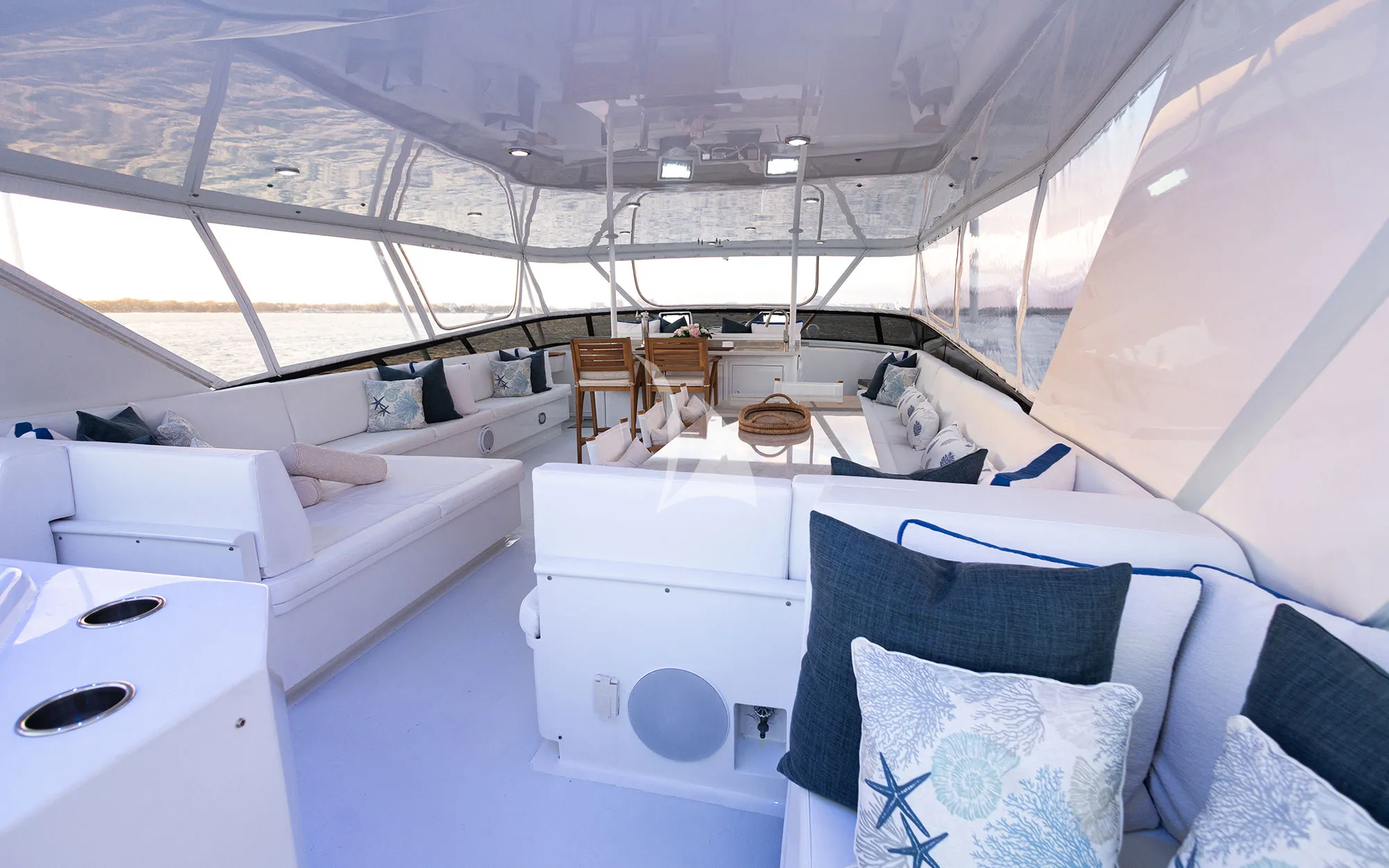 Luxury Crewed Motor Yacht BIRDY photo 6