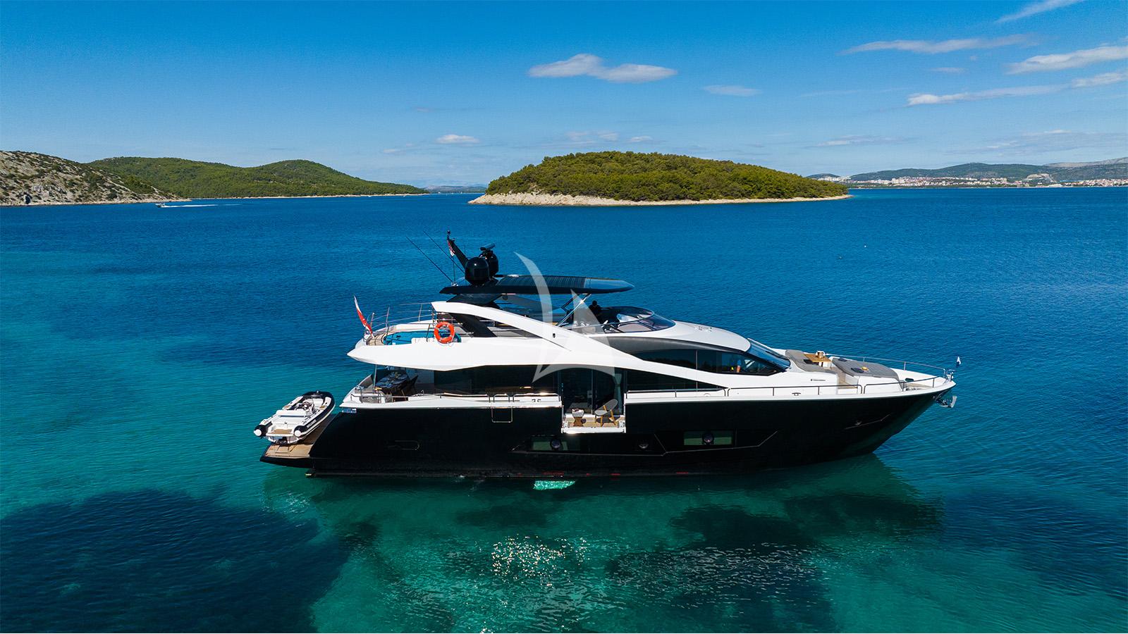 Luxury Crewed Motor Yacht BLACK MAMBA photo 3
