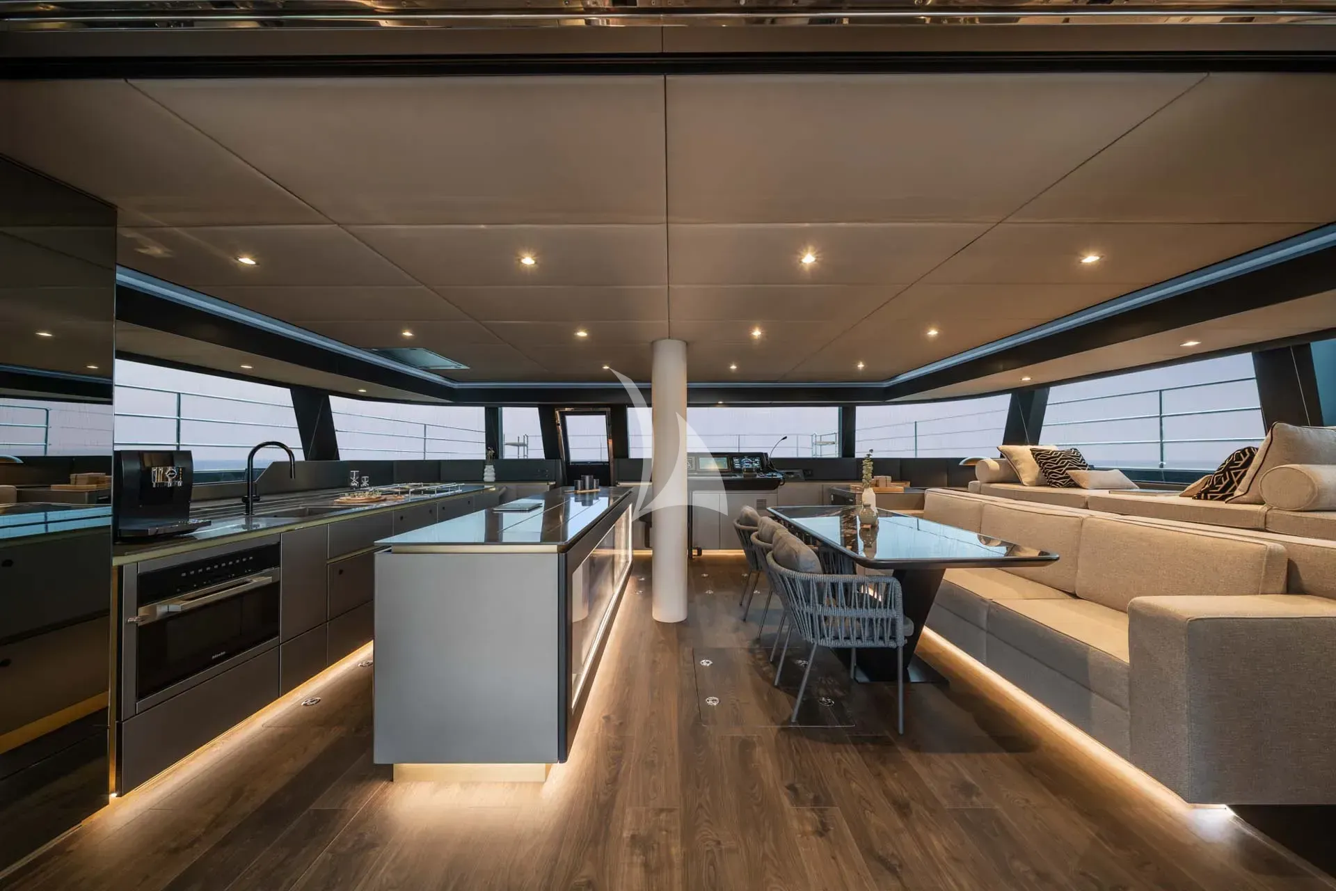Luxury Crewed Catamaran BLACK RAPTOR photo 3
