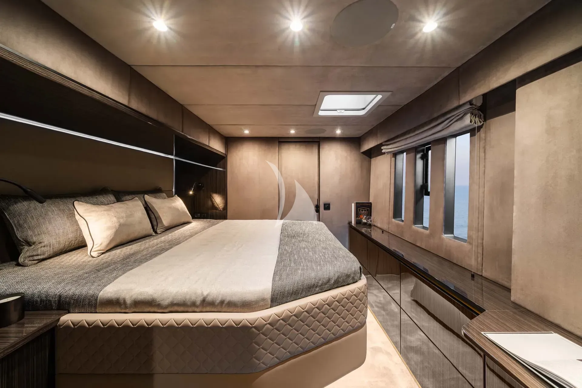 Luxury Crewed Catamaran BLACK RAPTOR photo 4