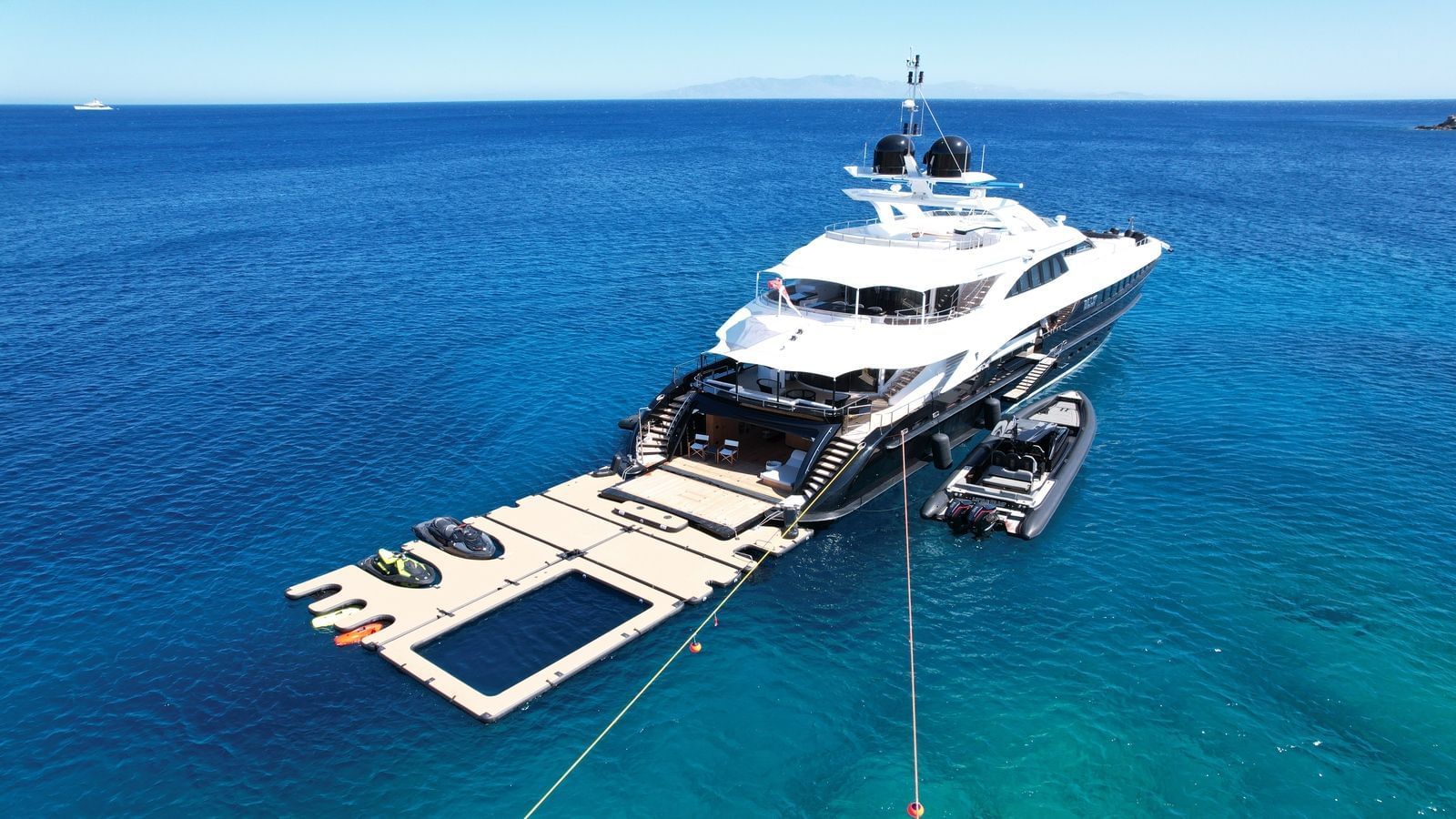 Luxury Crewed Motor Yacht BLISS photo 4