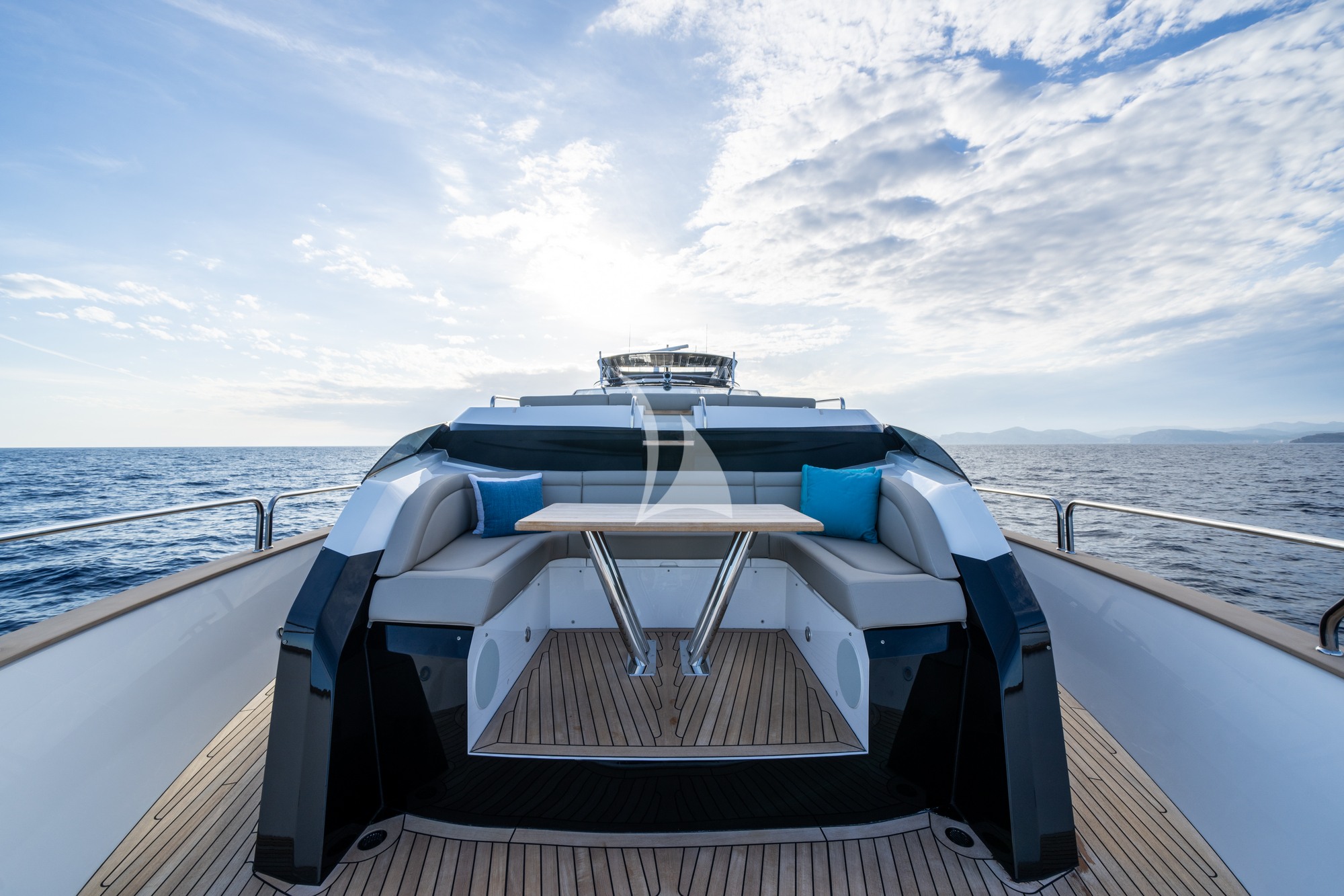 Luxury Crewed Motor Yacht BLUE INFINITY ONE photo 7
