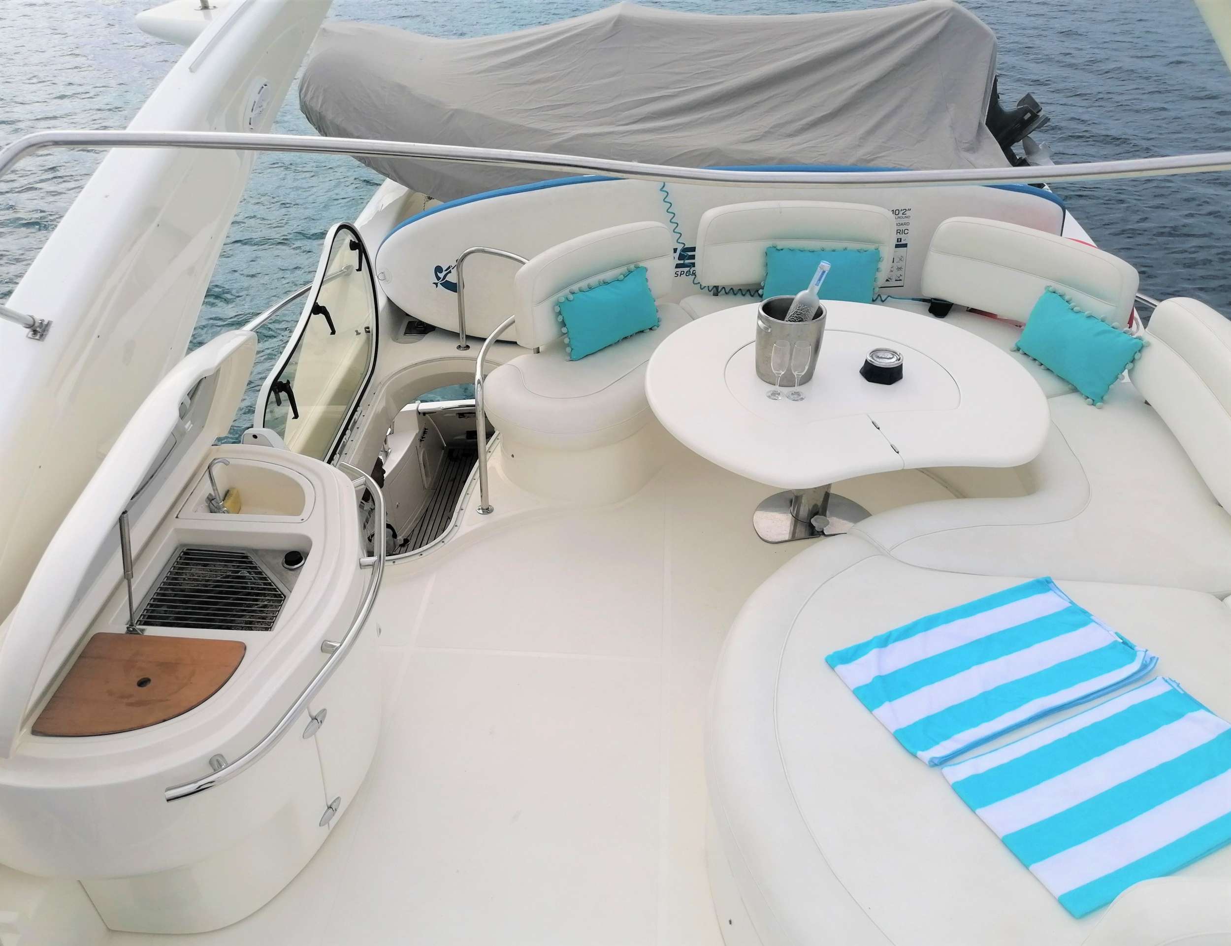 Crewed Motor Yacht BLUE MED photo 3