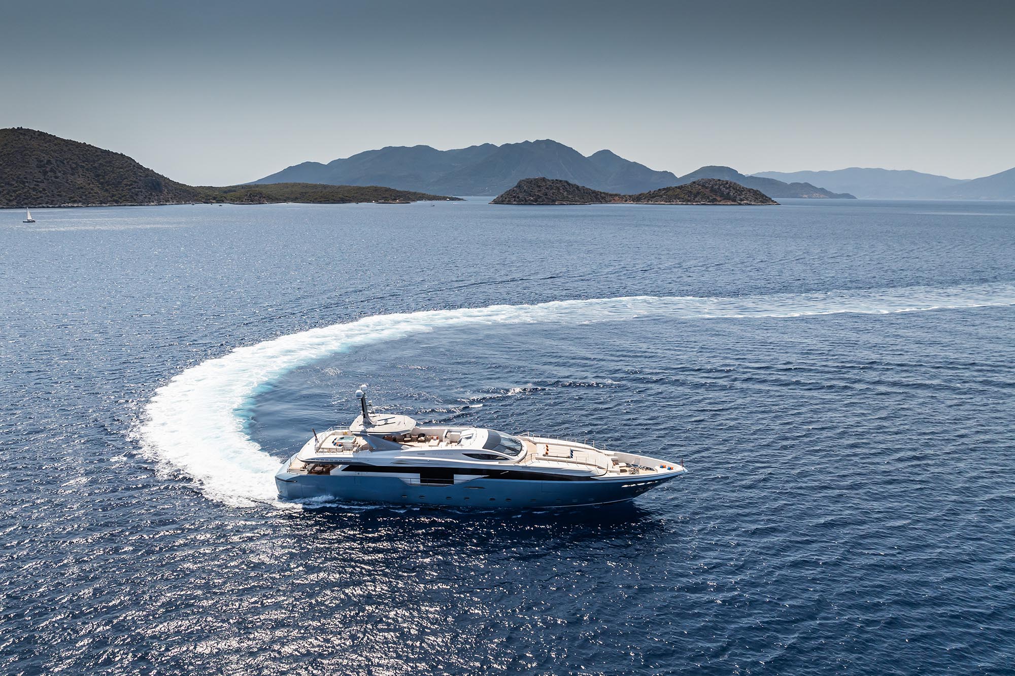 Luxury Crewed Motor Yacht BLUE MOON photo 5