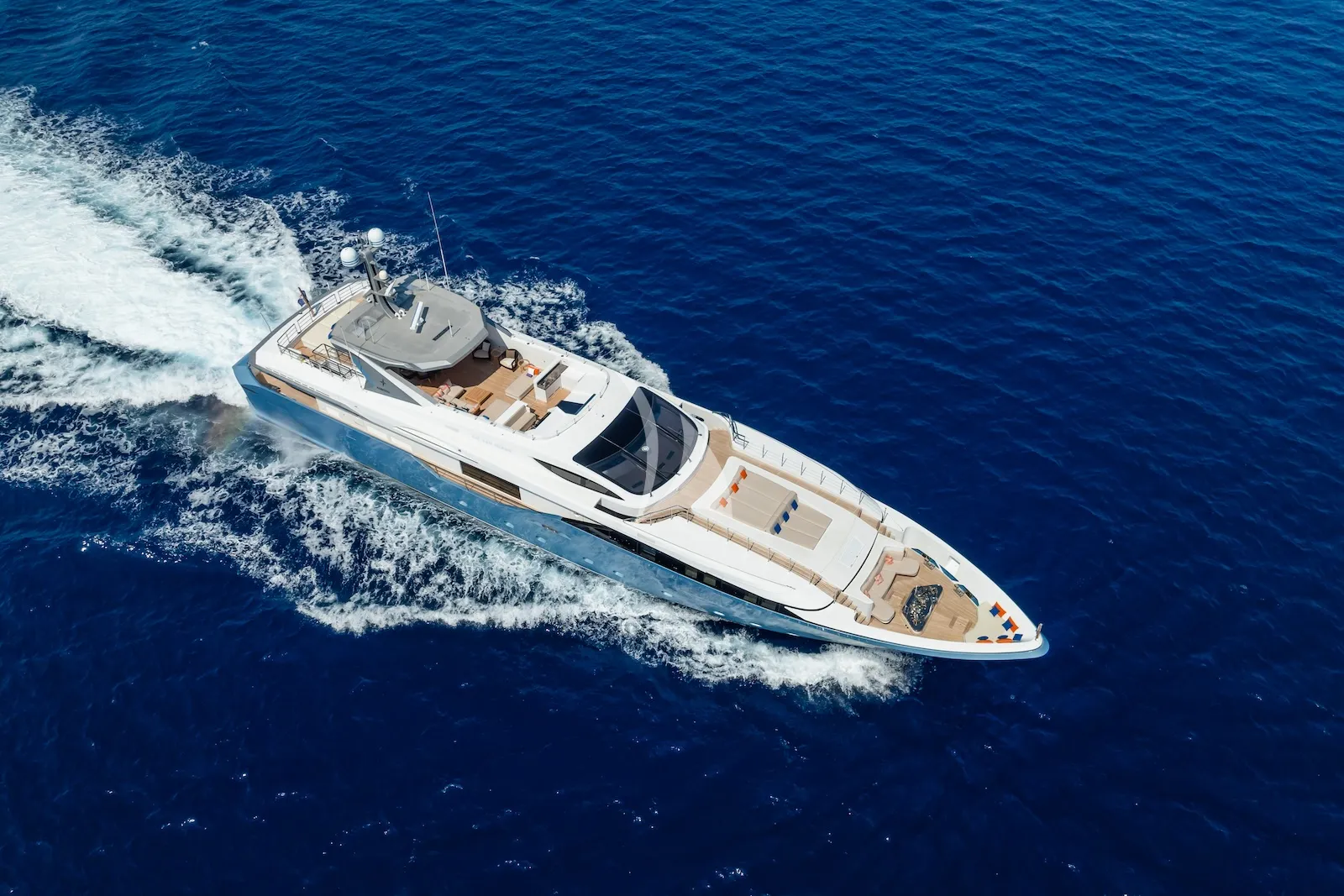 Luxury Crewed Motor Yacht BLUE MOON photo 6