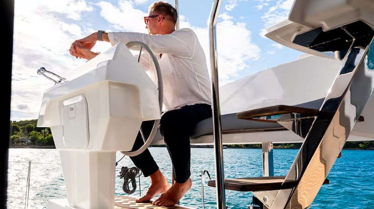 Luxury Crewed Catamaran BLUE ONE photo 5