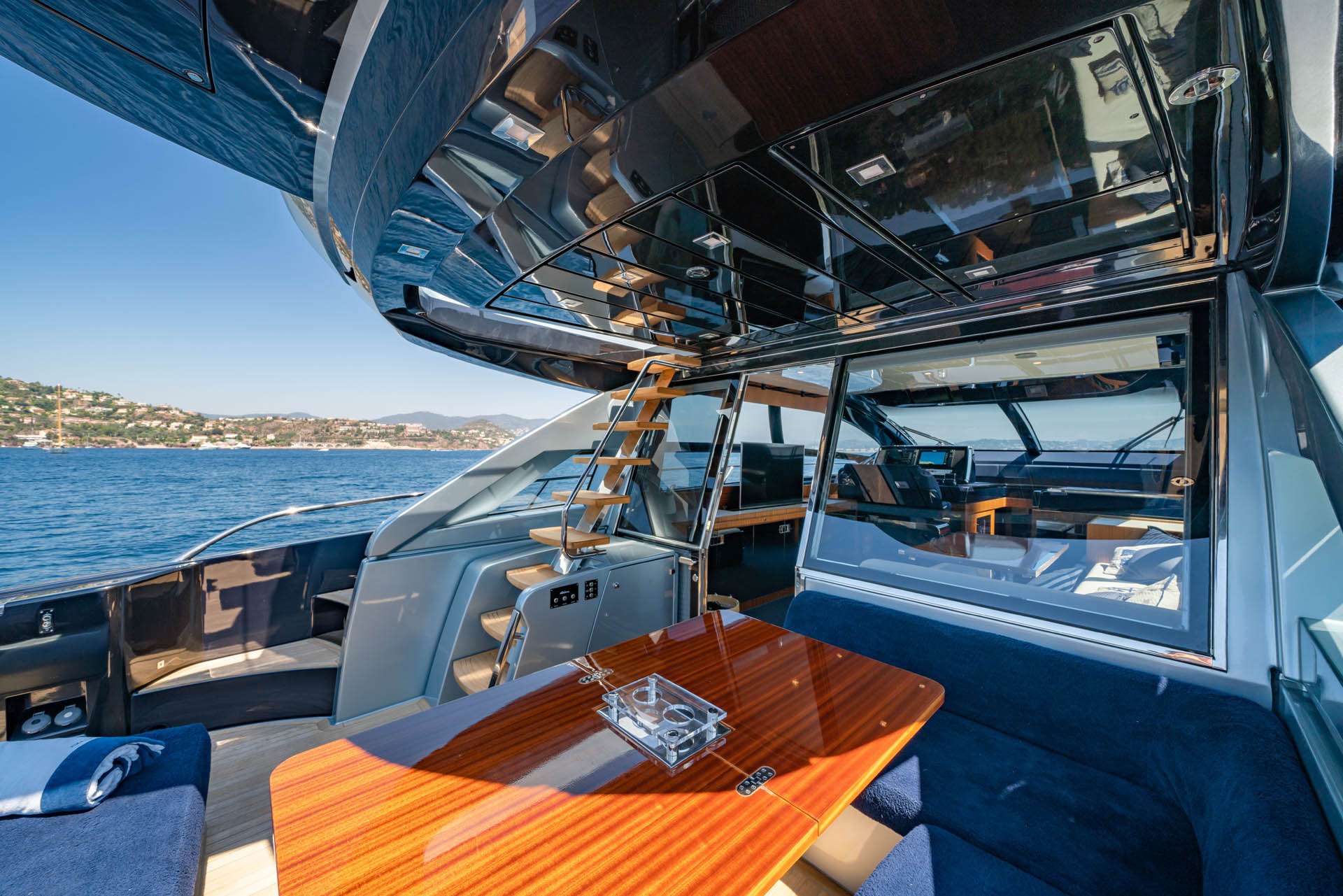 Crewed Motor Yacht BLUE SHARK photo 6