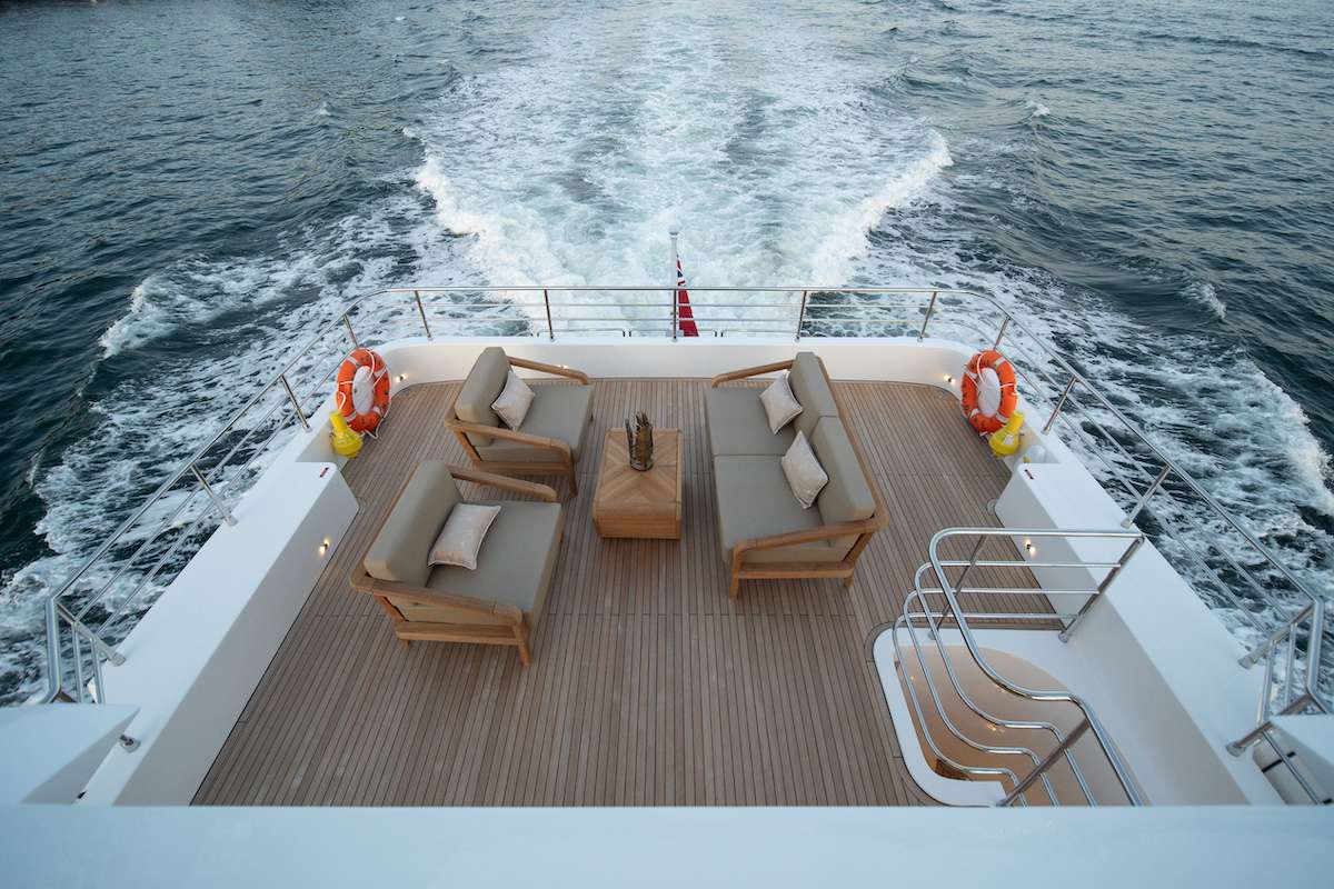 Luxury Crewed Motor Yacht BLUESTONE photo 3