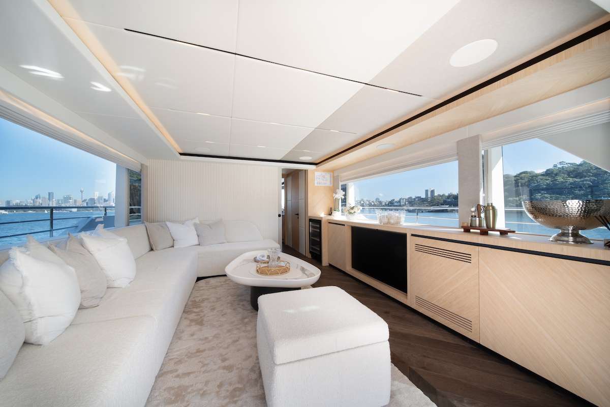 Luxury Crewed Motor Yacht BLUESTONE photo 7