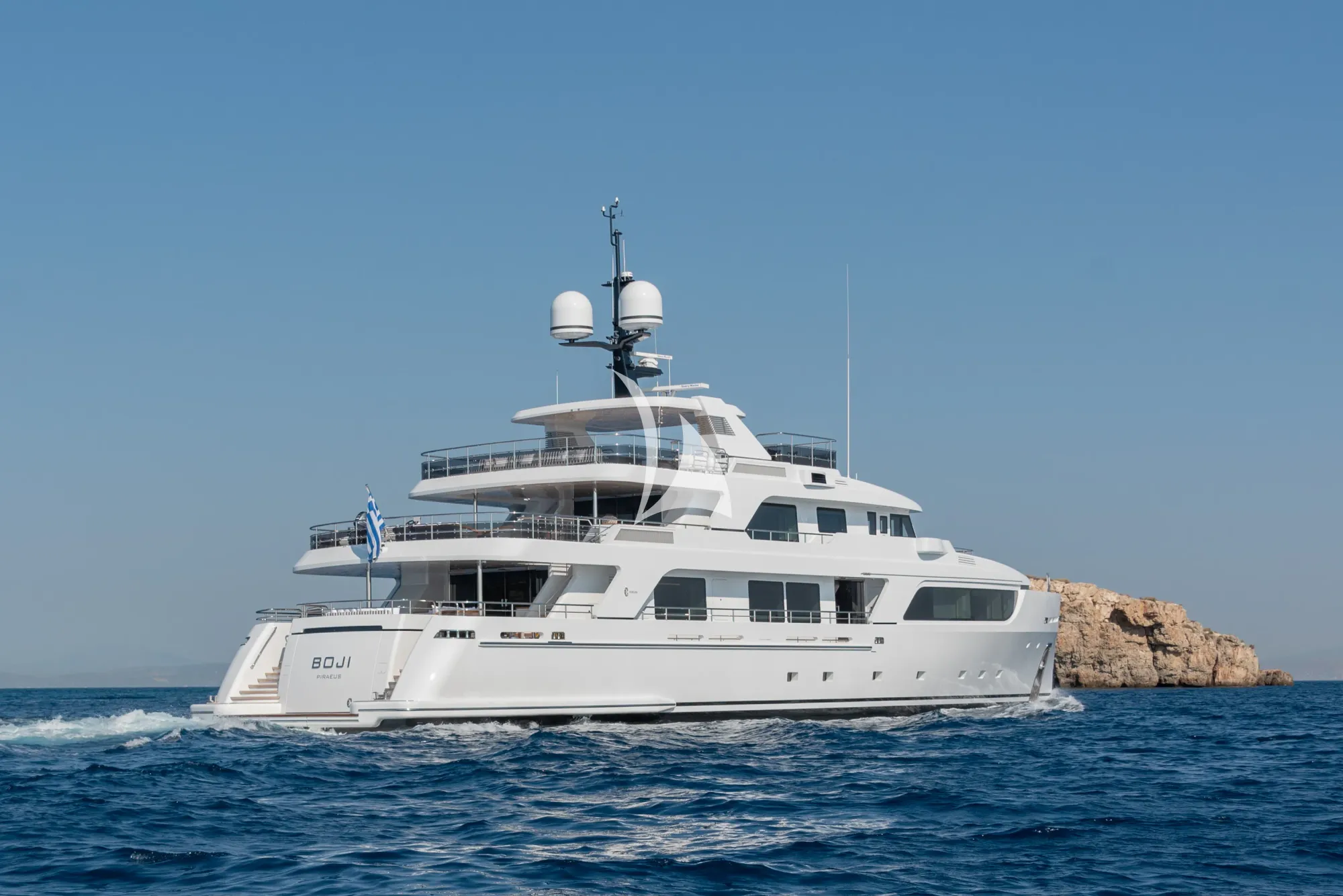 Luxury Crewed Motor Yacht BOJI photo 8