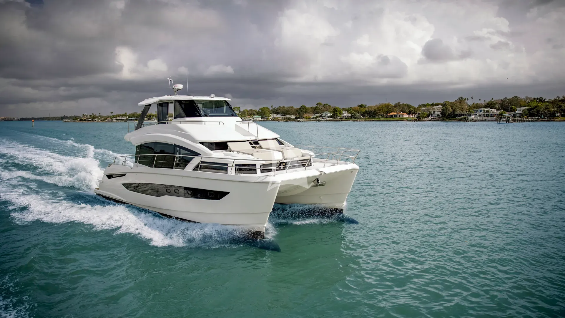 Crewed Catamaran BOLUBO II photo 6