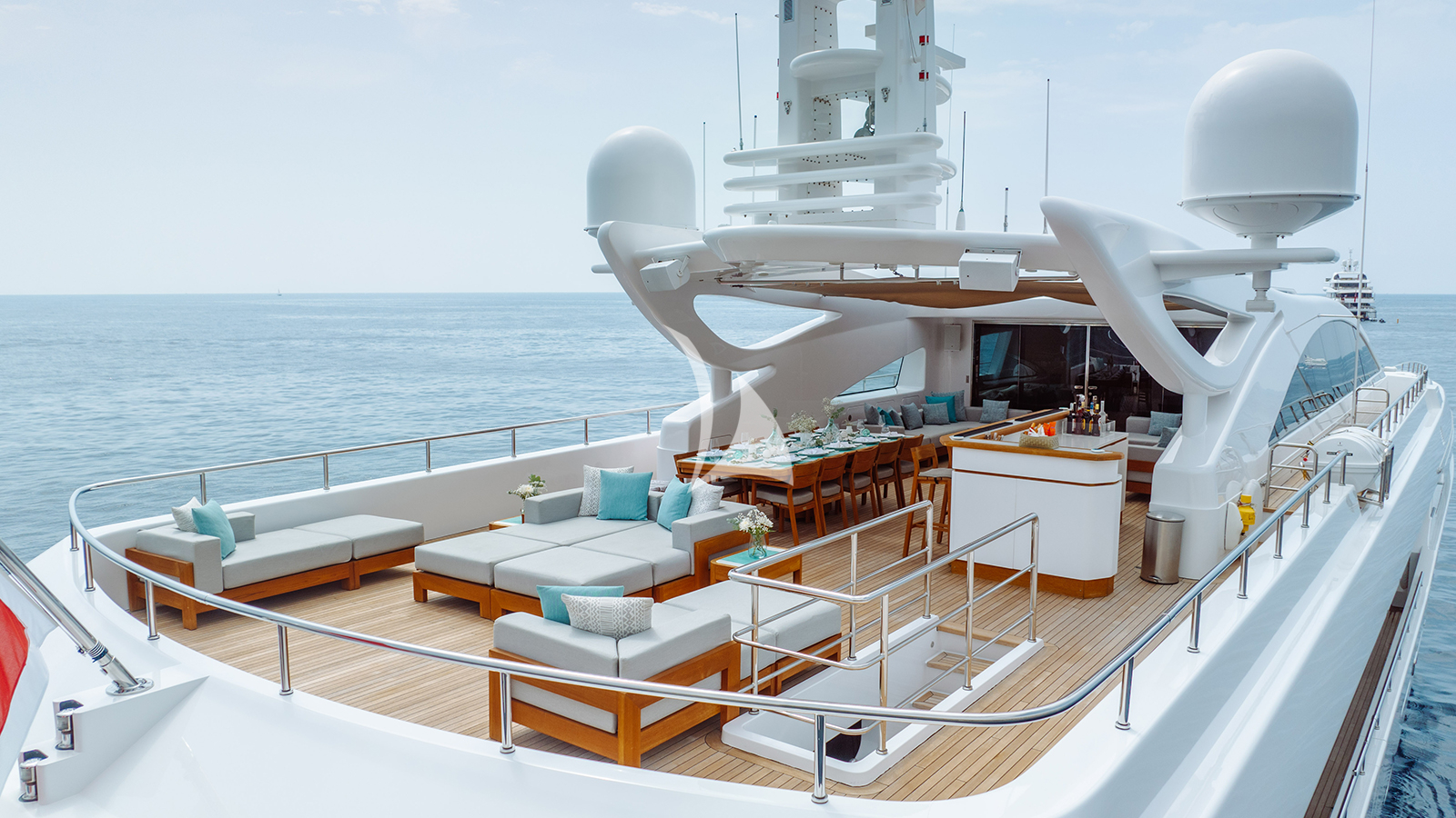Luxury Crewed Motor Yacht BON VIVANT photo 7