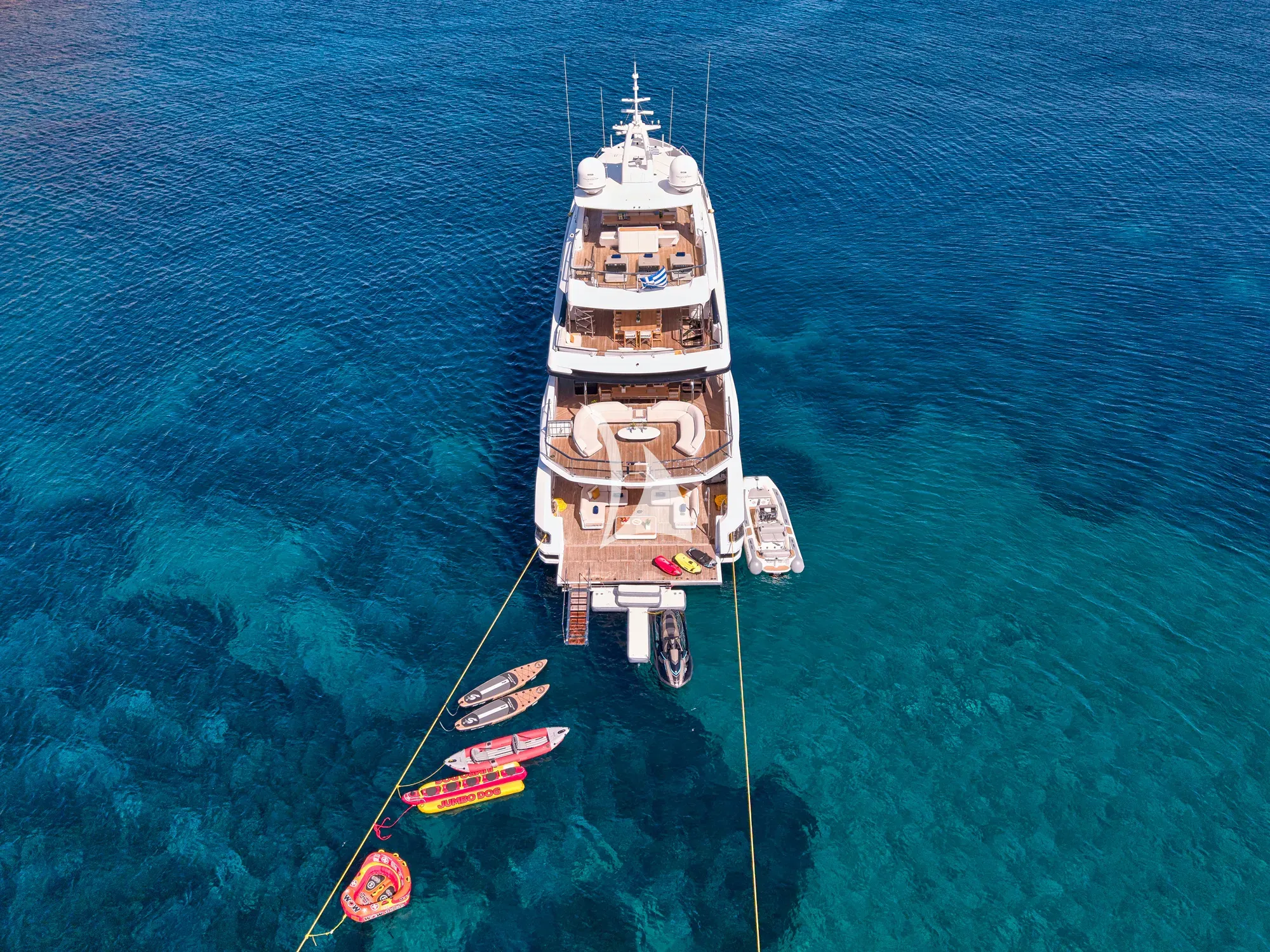 Luxury Crewed Motor Yacht VOLO MARE photo 6