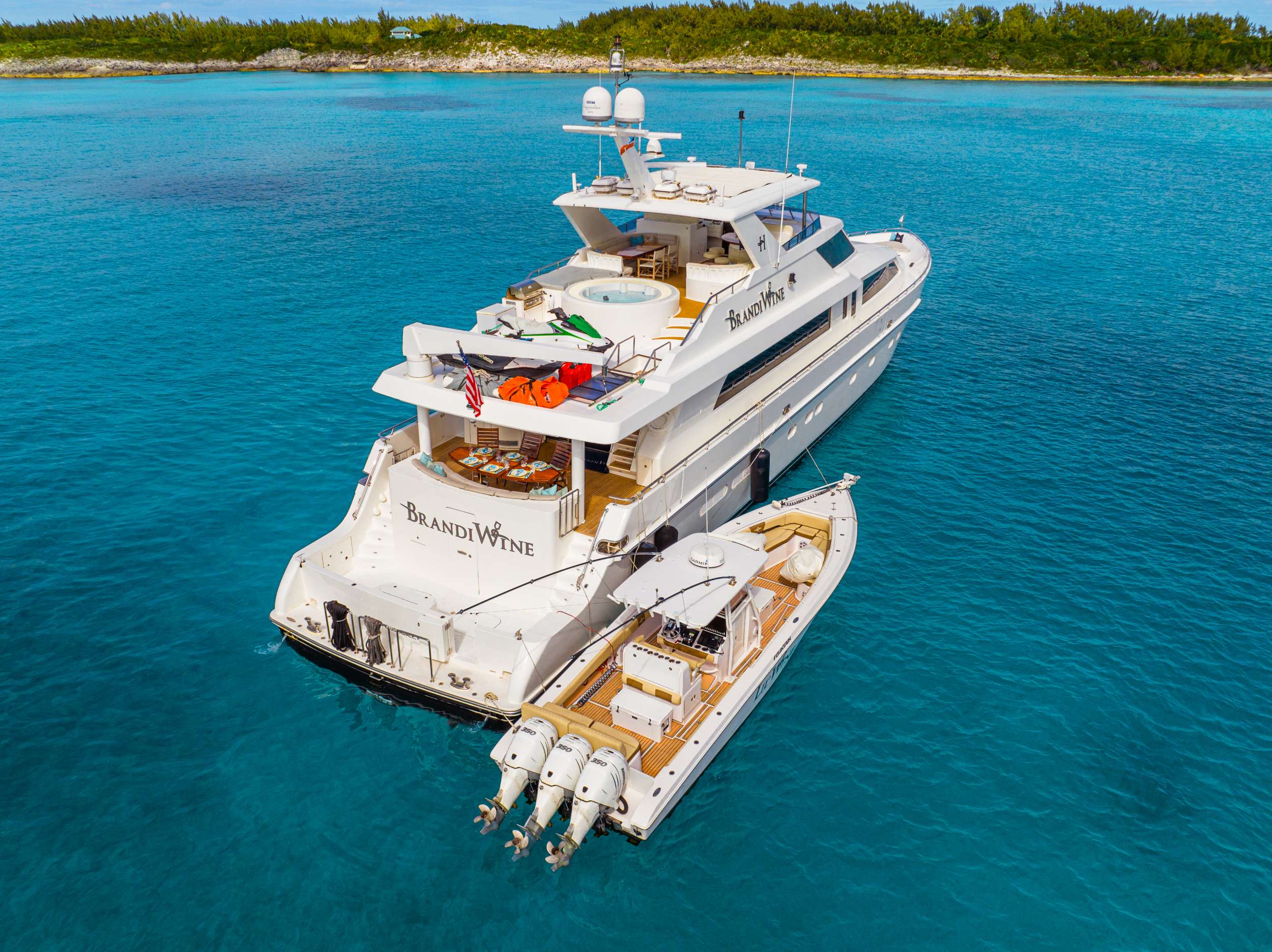 Crewed Motor Yacht BRANDI WINE photo 5