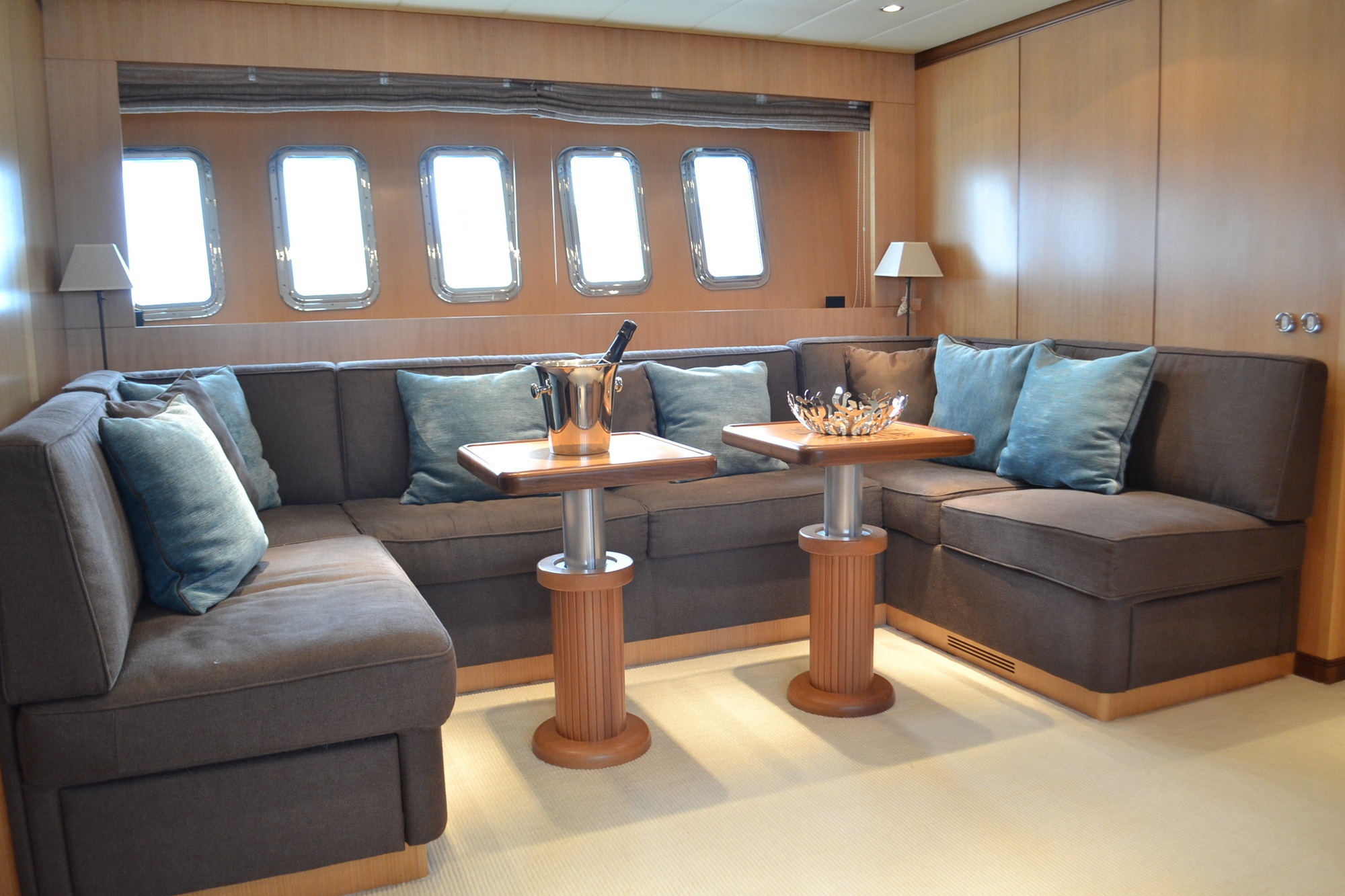 Luxury Crewed Motor Yacht BRAVO DELTA photo 7