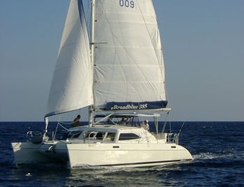 Bareboat Catamaran Broadblue 385