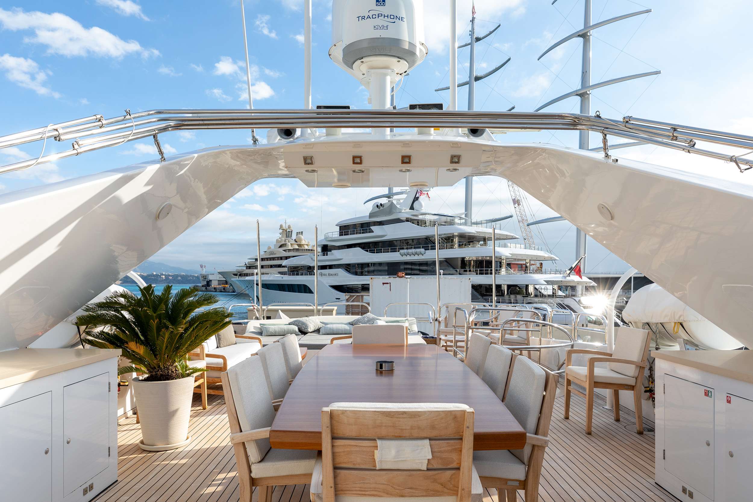 Luxury Crewed Motor Yacht BROOKLYN photo 4