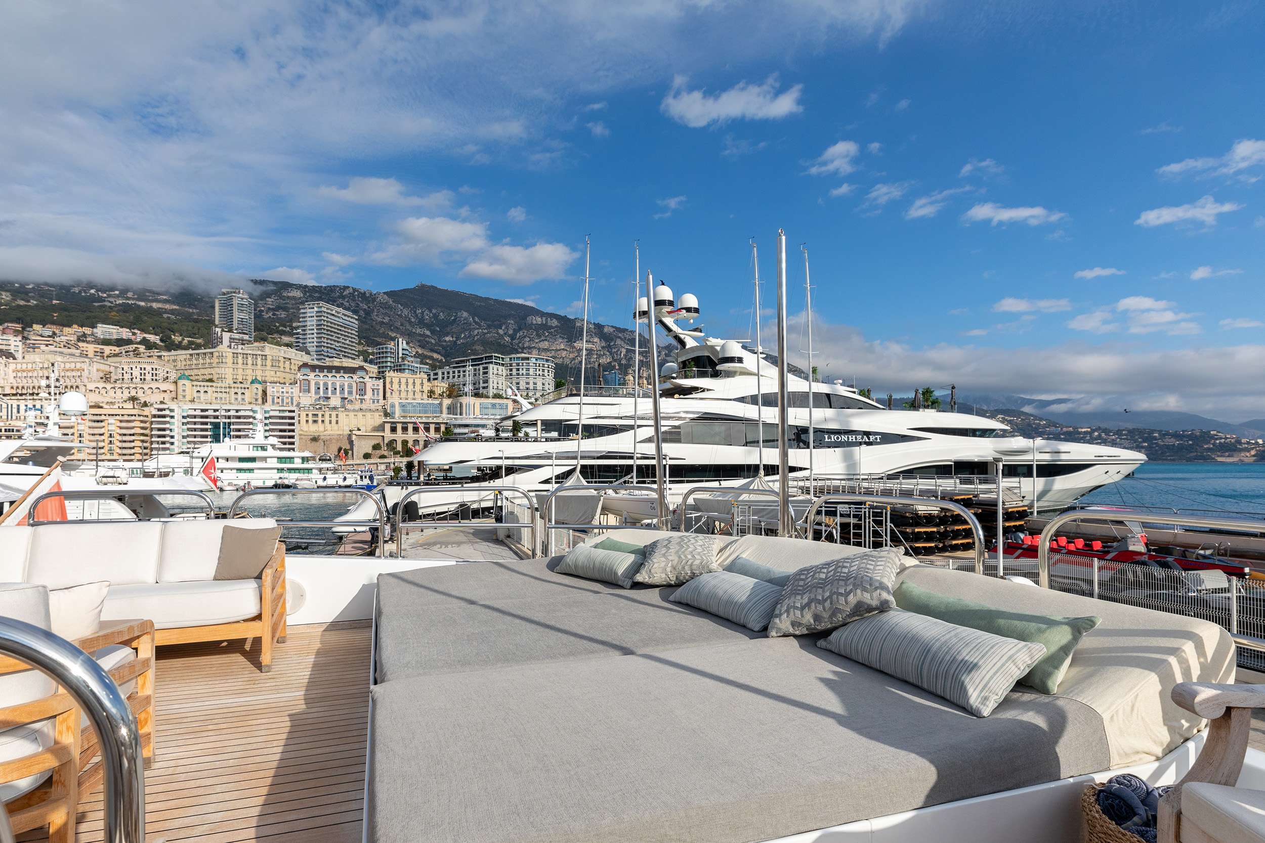 Luxury Crewed Motor Yacht BROOKLYN photo 6