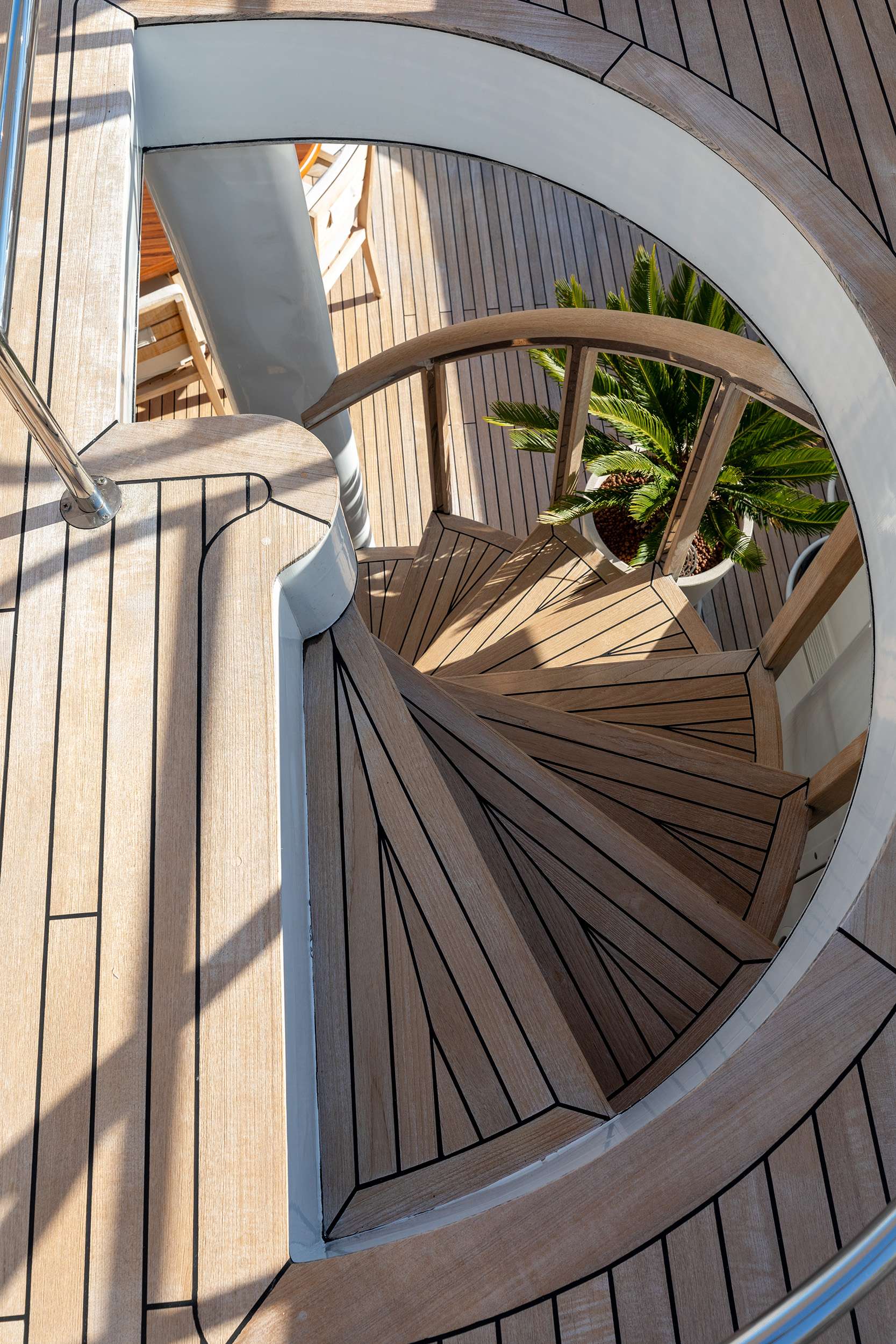 Luxury Crewed Motor Yacht BROOKLYN photo 7