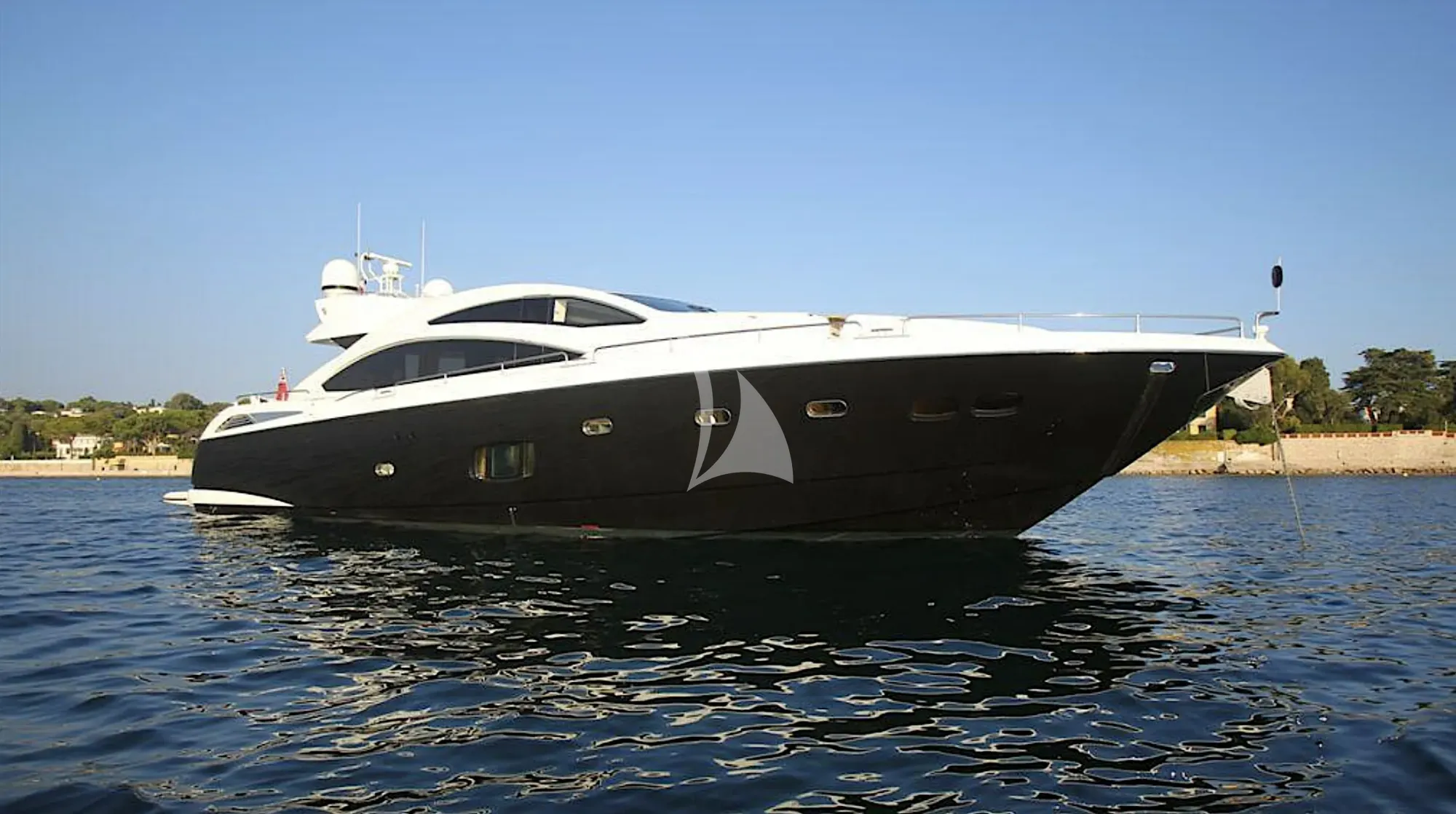 Luxury Crewed Motor Yacht BST SUNRISE photo 6