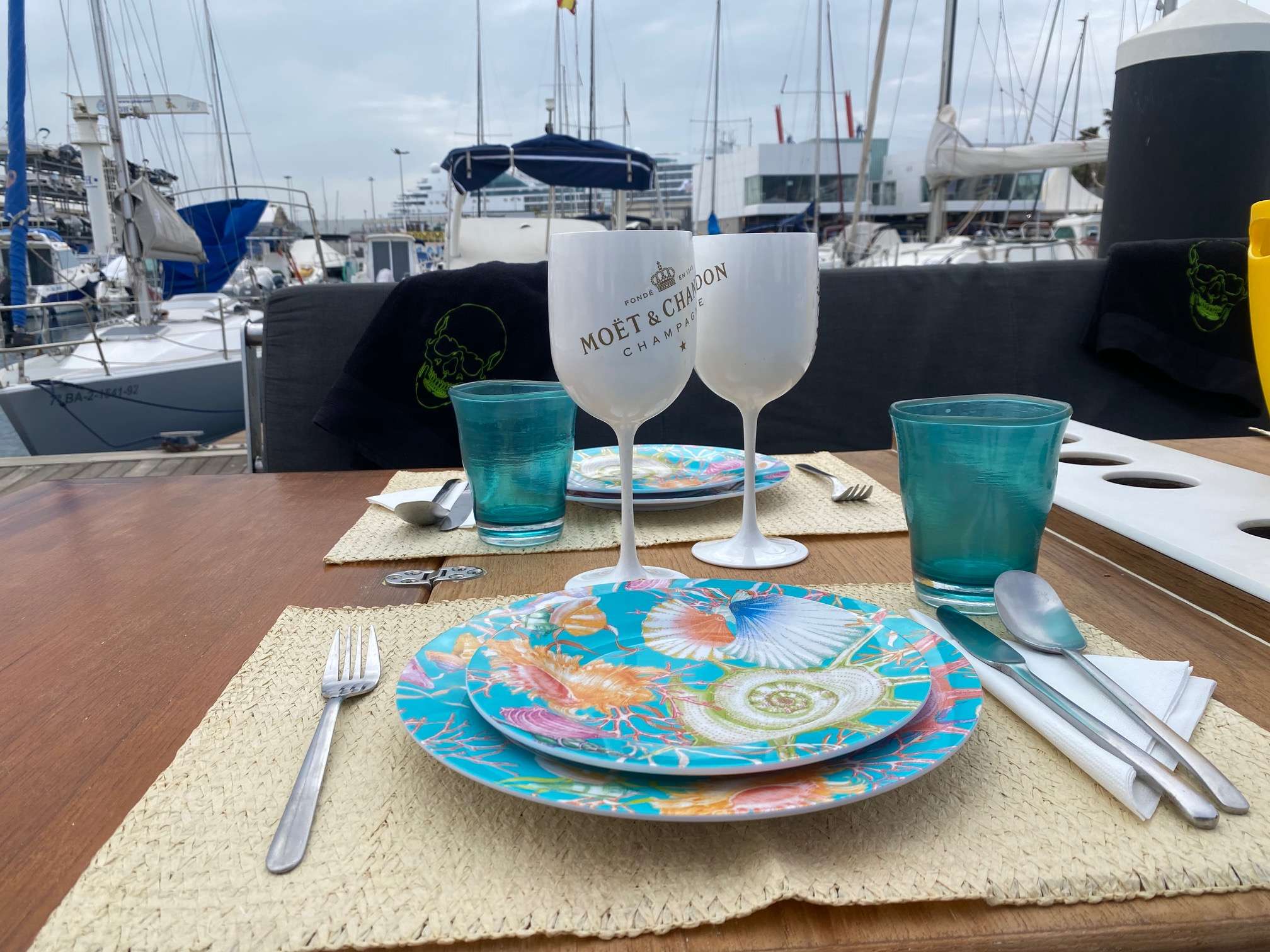 Crewed Motor Yacht BULLITT photo 6