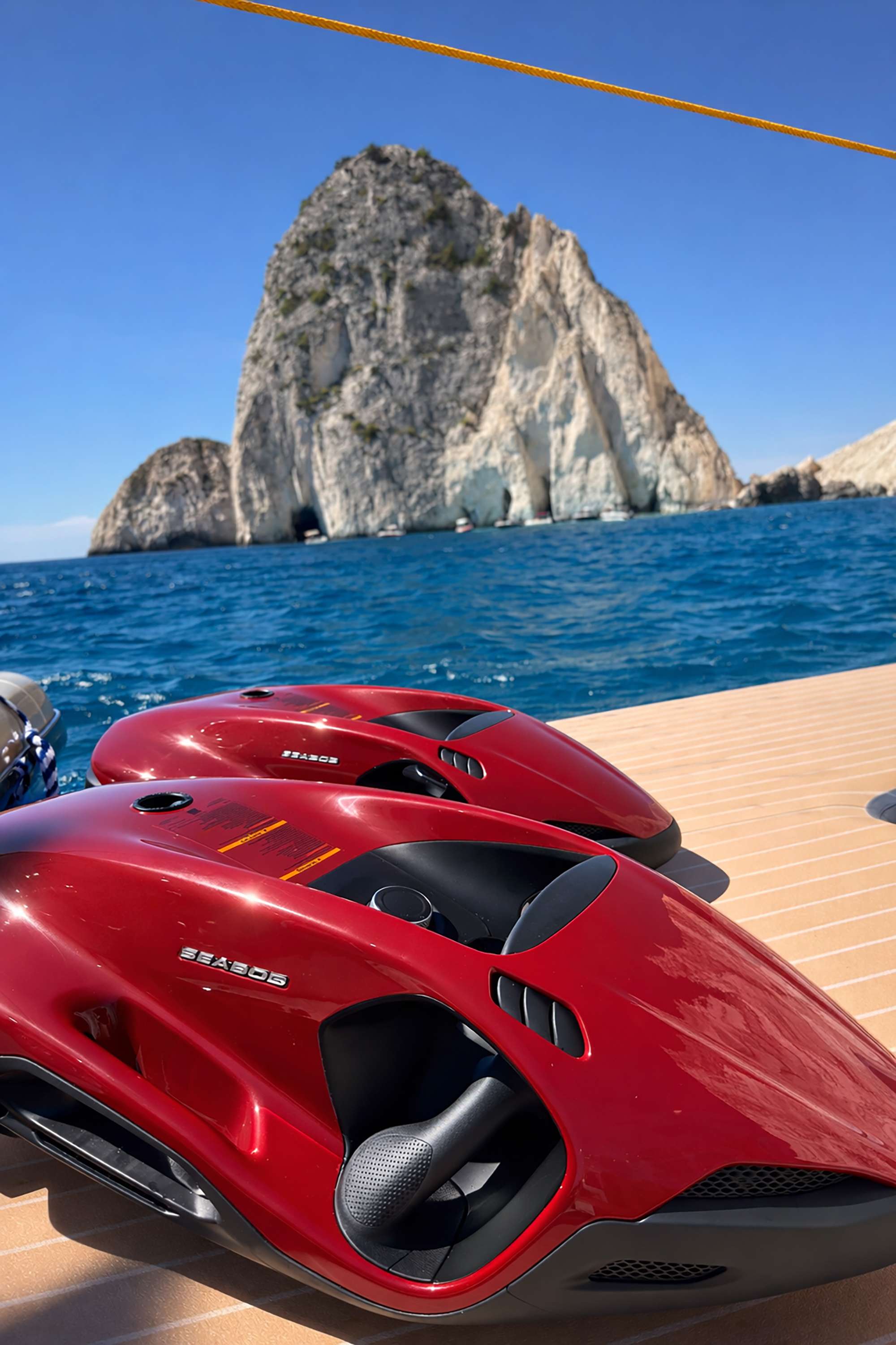 Luxury Crewed Motor Yacht BUNKER photo 4