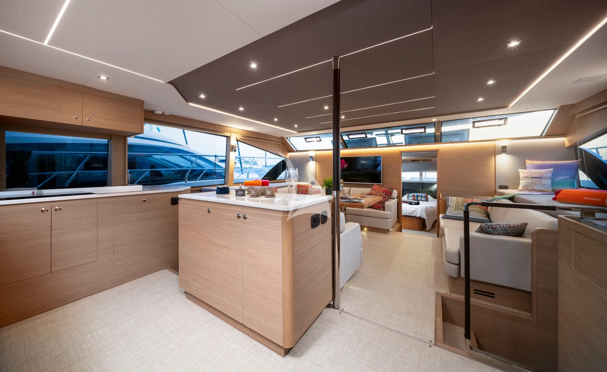 Crewed Power Catamaran BY MY SIDE photo 8