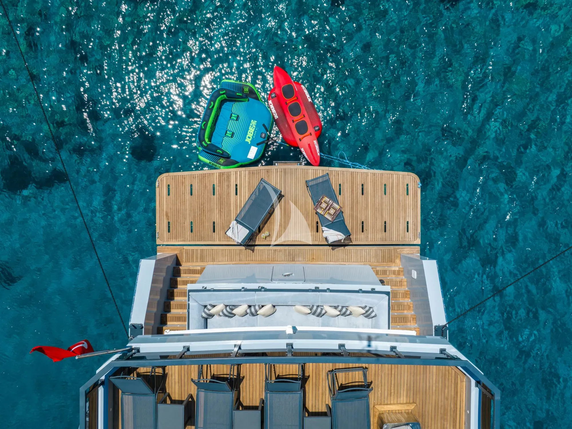 Crewed Motor Yacht CALM DOWN photo 5