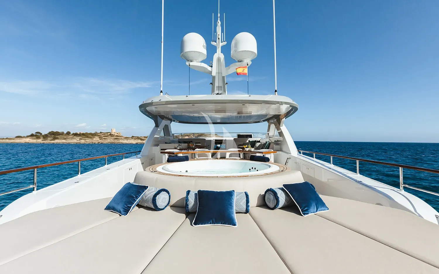 Luxury Crewed Motor Yacht CALYPSO I photo 4