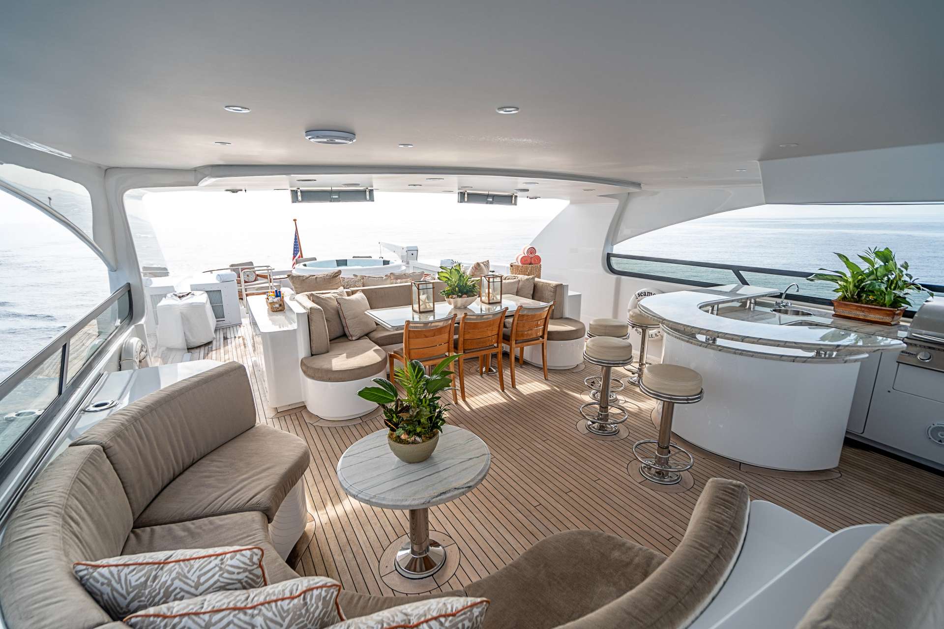 Luxury Crewed Motor Yacht CAMILLE photo 6