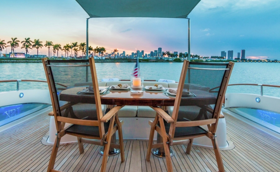 Crewed Motor Yacht CARPE DIEM photo 3