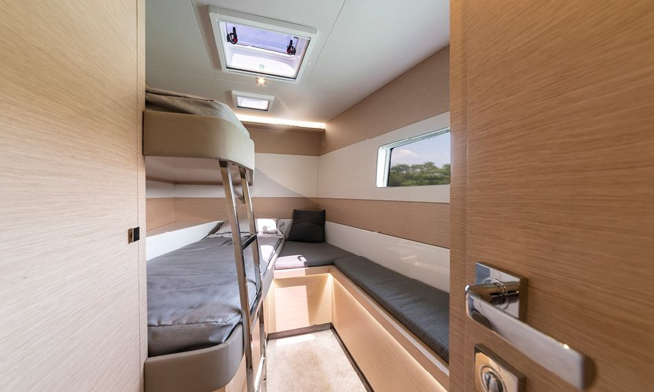 Bareboat Power Catamaran Fountaine Pajot MY 40 photo 8