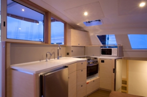 Bareboat Catamaran Catana 42 (2014) photo 4