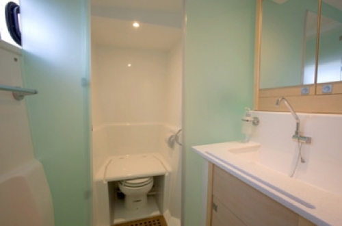 Bareboat Catamaran Catana 42 (2014) photo 7