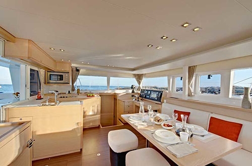 Bareboat Catamaran CATCH THE CAT photo 5