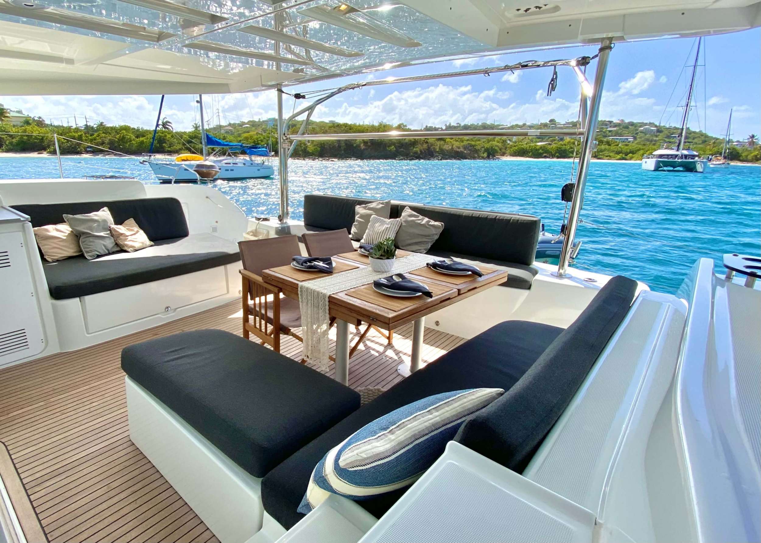 Crewed Catamaran CEST LA VIE photo 8